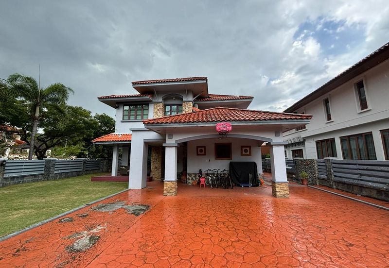 RENOVATED | BUNGALOW | BEAUTIFUL INTERIOR | Ara Damansara, Good Accessibility