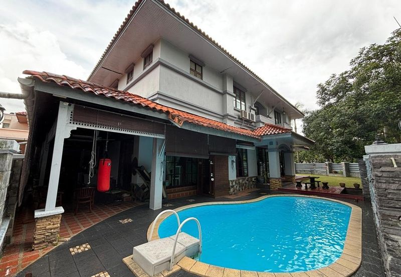 RENOVATED | BUNGALOW | BEAUTIFUL INTERIOR | Ara Damansara, Good Accessibility