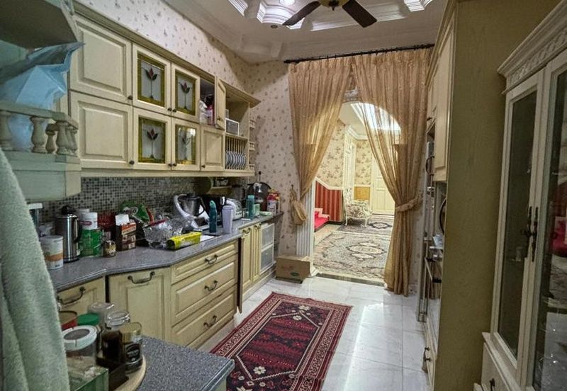 RENOVATED | BUNGALOW | BEAUTIFUL INTERIOR | Ara Damansara, Good Accessibility