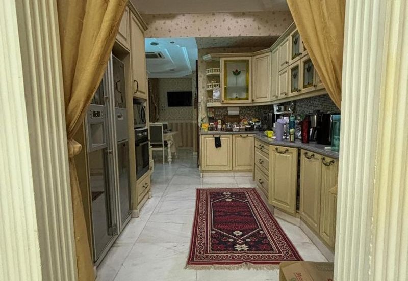 RENOVATED | BUNGALOW | BEAUTIFUL INTERIOR | Ara Damansara, Good Accessibility