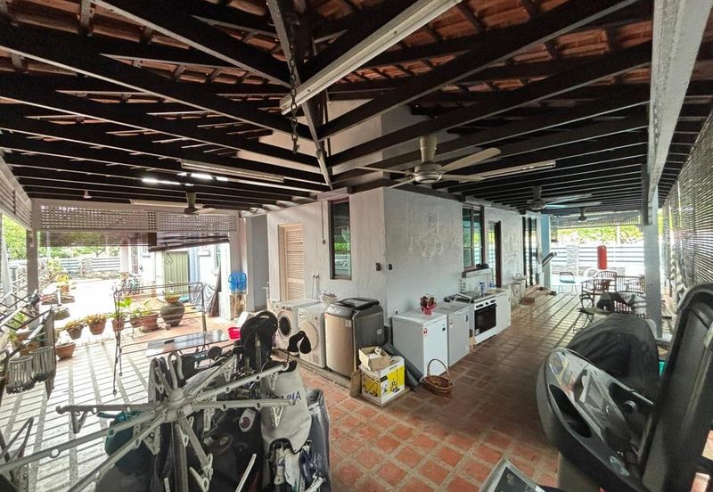 RENOVATED | BUNGALOW | BEAUTIFUL INTERIOR | Ara Damansara, Good Accessibility