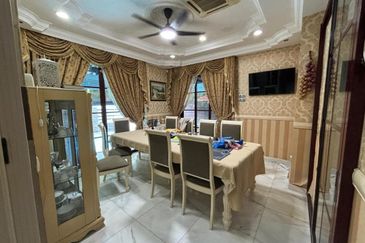 FULLY FURNISHED Bungalow With Swimming Pool, Huge Land Area, Ara Damansara