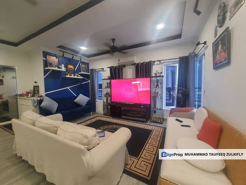 RENOVATED | Semi D Cluster House Depan Tasik Taman Desirang Bayu, Puchong, Selangor, Puchong