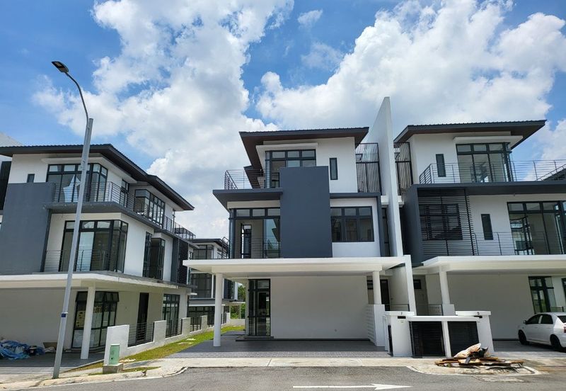 Senna Residence Presint 12