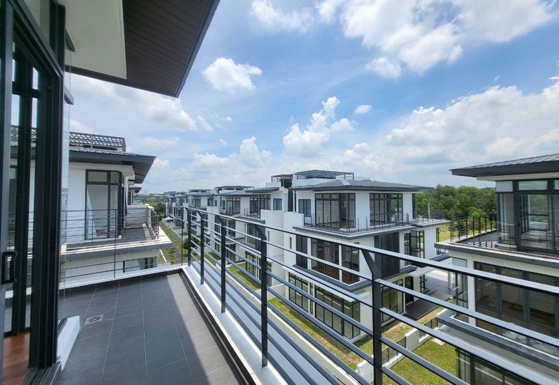 Senna Residence Presint 12