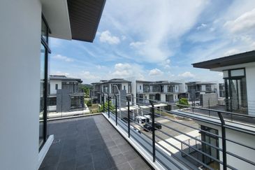 Senna Residence Presint 12
