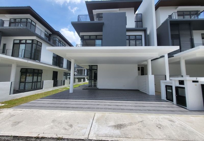 Senna Residence Presint 12