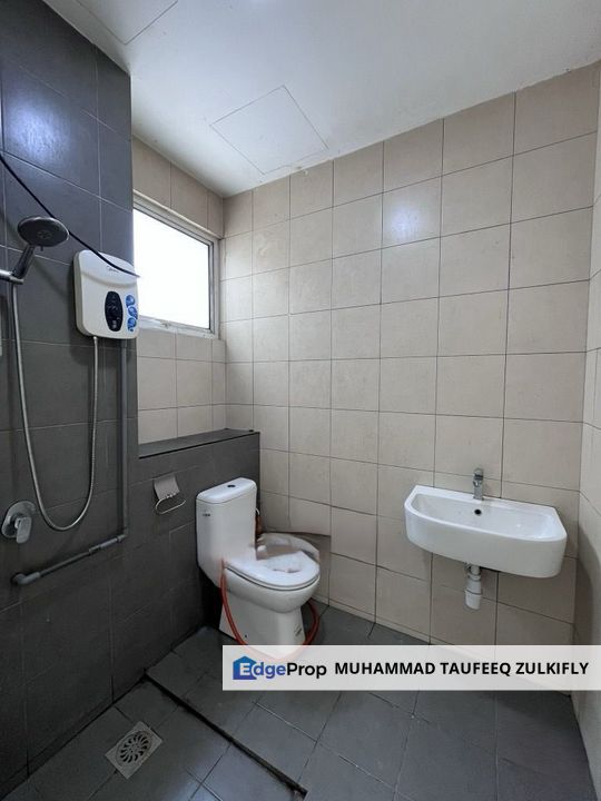 PARTIAL FURNISHED | 3 Storey Terrace Subang Mas, Subang Jaya, Available Dec 2024, Selangor, Subang Jaya