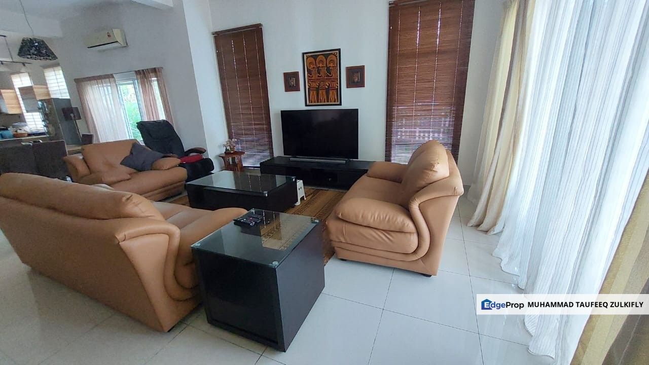 FREEHOLD | NON BUMI LOT | 2 Storey Semi D Perdana Lakeview East, Cyberjaya, Selangor, Cyberjaya