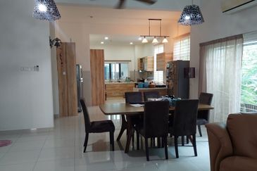 Perdana Lakeview East