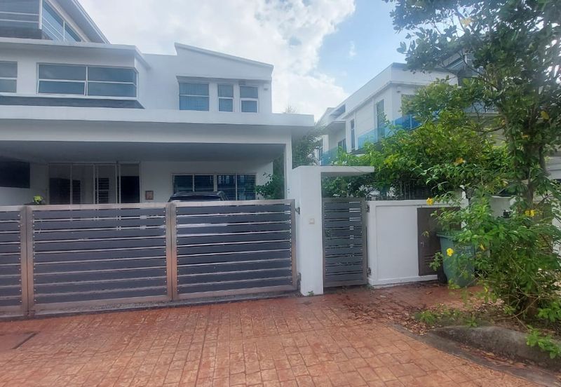 Perdana Lakeview East