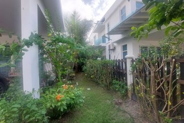 Perdana Lakeview East