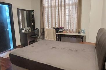 Perdana Lakeview East