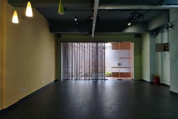 Ritze Perdana Business Center