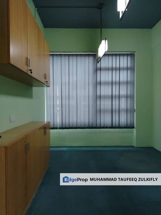 PARTIAL FURNISHED | GROUND FLOOR | Office Unit Ritze Perdana Business Center, Damansara Perdana, Selangor, Damansara Perdana