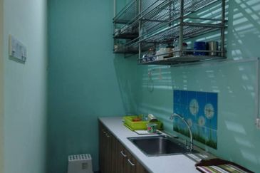 Ritze Perdana Business Center