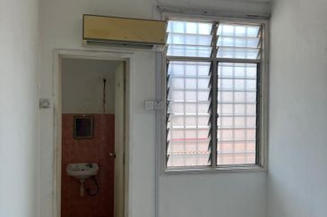 Bandar Saujana Putra 3