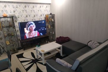 V12 Sovo (Menara Suria)