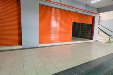 Shoplot D'Anjung Avenue Seksyen 7 Shah Alam, Vacant Unit