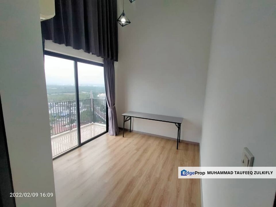 PARTIAL FURNISHED | CORNER | Duplex unit Emporis Kota Damansara, Ready Move In, Selangor, Kota Damansara