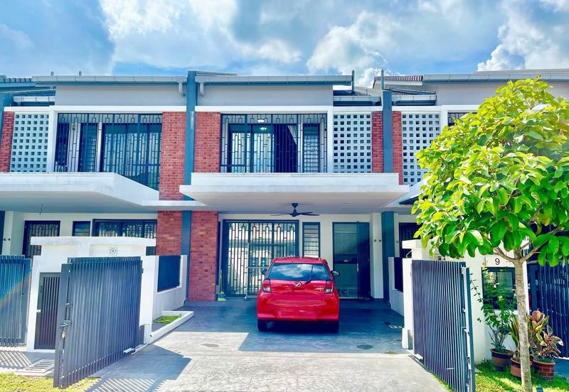 Elmina Green Three @ City of Elmina