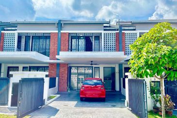 Elmina Green Three @ City of Elmina