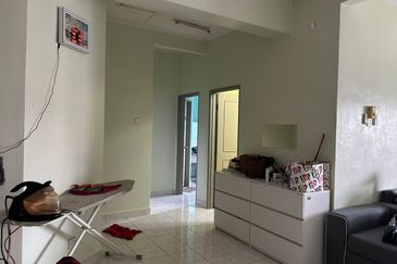 Pangsapuri Seroja Bukit Jelutong