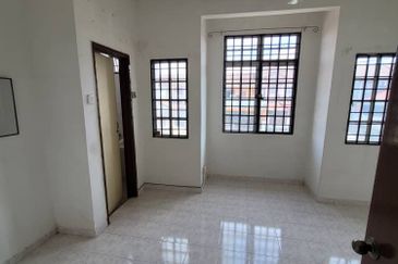 2 Storey Terrace, Bandar Puncak Alam Fasa 3, Rumah Boleh Sedia Didiami