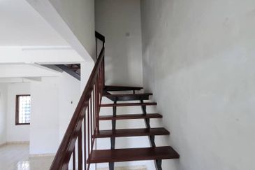 2 Storey Terrace, Bandar Puncak Alam Fasa 3, Rumah Boleh Sedia Didiami