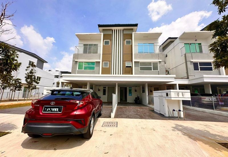 Platinum Residence @ Dengkil