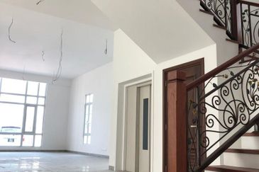 Straits Courtyard Residences