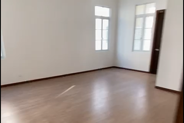 Straits Courtyard Residences