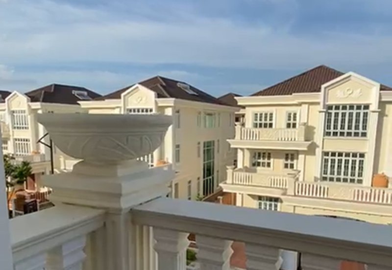 Straits Courtyard Residences