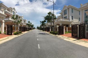 Straits Courtyard Residences