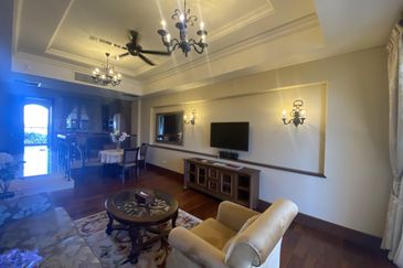 CASA DEL RIO RESIDENCES