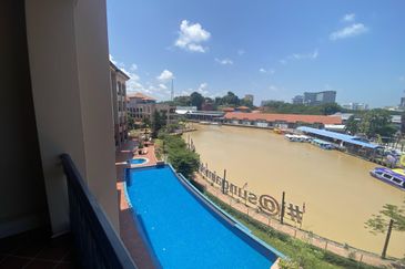 CASA DEL RIO RESIDENCES