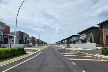 Elmina Business Park