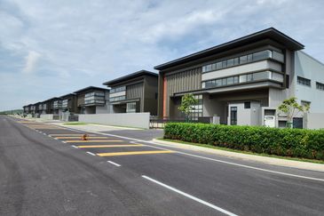 Elmina Business Park