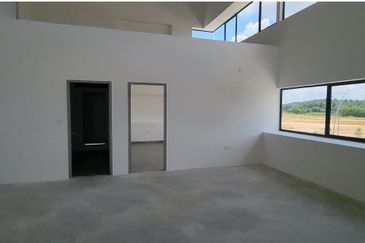 Elmina Business Park