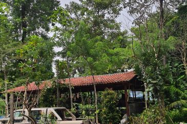 Bungalow Lot @ Taman Desa, Jalan Kelang Lama For Sale