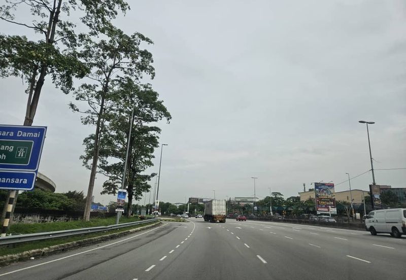 Jalan Sungai Buloh