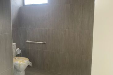 Elmina Business Park