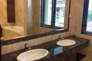 Tropicana Golf & Country Resort