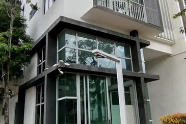 Symphony Hills Schubert