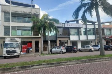 Bandar Bukit Raja @Taipan