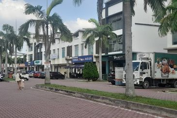 Bandar Bukit Raja @Taipan