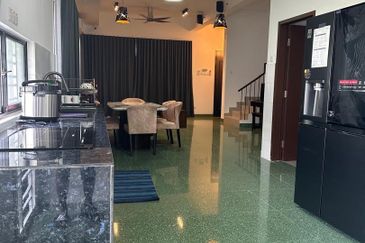 Diamond Corner Unit @ Taman Putra Prima Fully Furnished to Rent