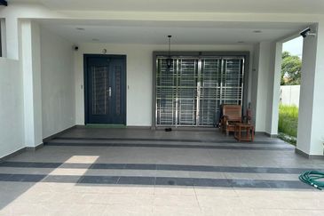 Diamond Corner Unit @ Taman Putra Prima Fully Furnished to Rent