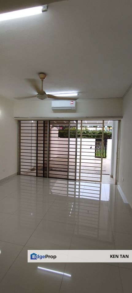Jalan Sri Hartamas Townhouse ( Lower Unit ) partly furnished for Rent, Kuala Lumpur, Sri Hartamas 