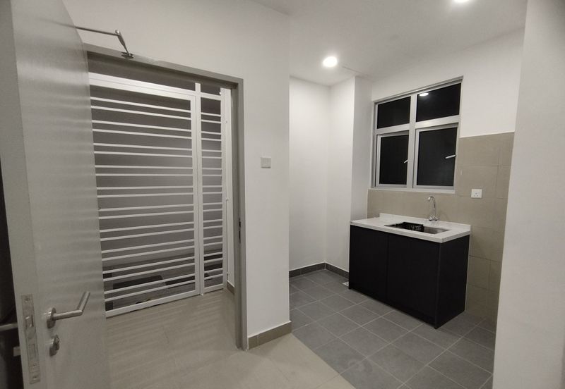 LBS Skylake Residence